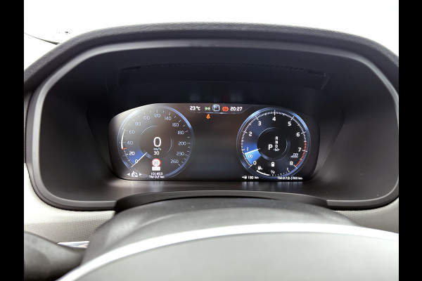 Volvo V90 2.0 B4 198PK Pro Edition automaat / Airco-ecc / Navi / Leder / Adap-cruise / Lmv / Xenon / Car-play / Apk 04-2027