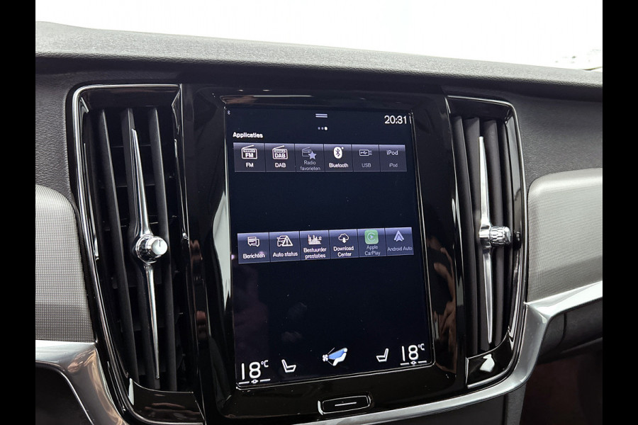 Volvo V90 2.0 B4 198PK Pro Edition automaat / Airco-ecc / Navi / Leder / Adap-cruise / Lmv / Xenon / Car-play / Apk 04-2027