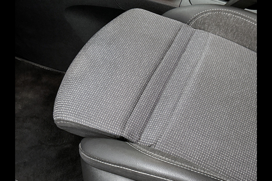 Opel Crossland 1.2 T 131PK Automaat Elegance / Distributie vv bij 89Dkm / Trekhaak / Cruise / Carplay / Lmv / Led / Ecc / Navi / Apk 03-2027