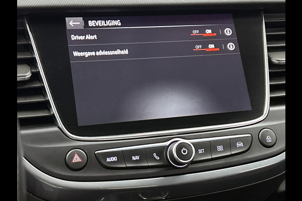 Opel Crossland 1.2 T 131PK Automaat Elegance / Distributie vv bij 89Dkm / Trekhaak / Cruise / Carplay / Lmv / Led / Ecc / Navi / Apk 03-2027