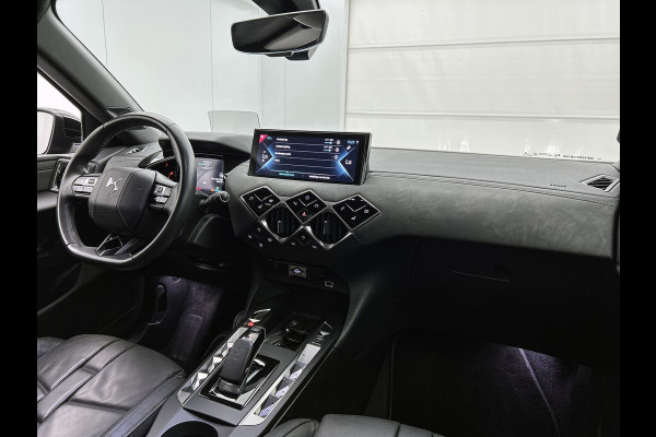 DS DS 3 Crossback E-Tense Executive 444KM Wltp / Cruise ctr. / Lm velg. / Airco-ecc / Navigatie / DAB / Privacy Glass / Achteruitrijcamera met 180° Vision + parkeersensoren vóór en achter / Apk 05-2027