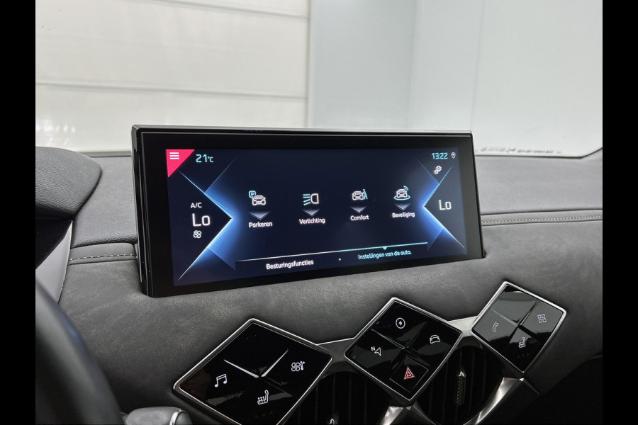 DS DS 3 Crossback E-Tense Executive 444KM Wltp / Cruise ctr. / Lm velg. / Airco-ecc / Navigatie / DAB / Privacy Glass / Achteruitrijcamera met 180° Vision + parkeersensoren vóór en achter / Apk 05-2027