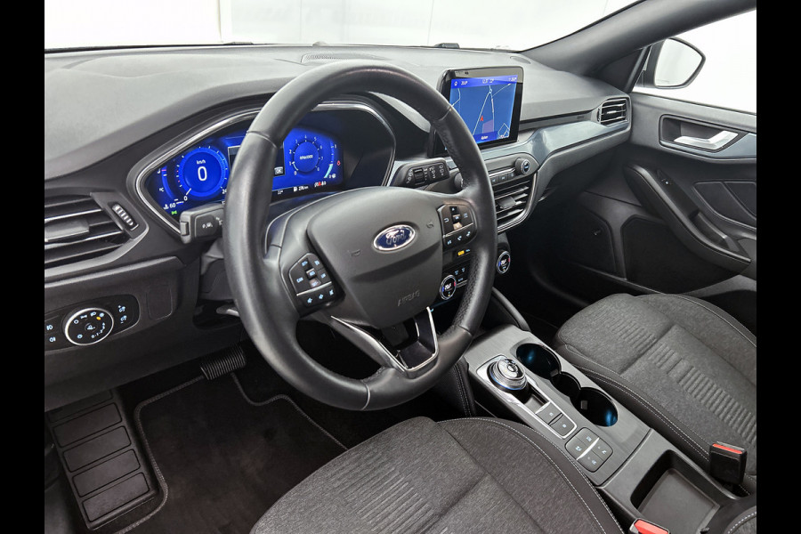 Ford Focus 1.5 Automaat 150PK Active X 5Drs. / Panorama dak / B&O Audio / Pdc.+Camera / Navigatie / Airco-ecc. / Apk 01-2027