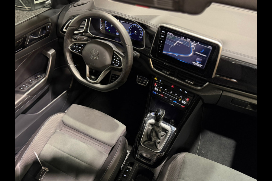 Volkswagen T-Roc 1.5 TSI R-Line Business+ |PANORAMADAK|BEATS BY DRE|MASSAGE|IQ LIGHTS|KEYLESS|DEALER ONDERHOUDEN|TREKHAAK|SFEERVER