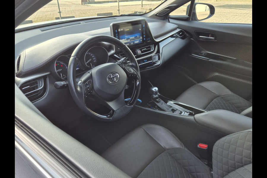 Toyota C-HR 1.8 Hybrid Leder Navi Camera Stoel Stuur Verwarming