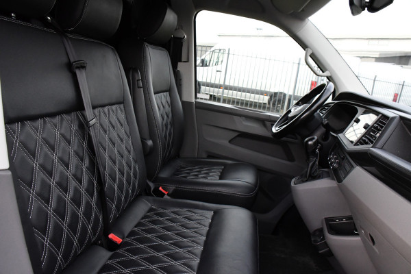 Volkswagen Transporter 2.0 TDI L2H1 30 Bulli Edition Cruise, Carplay, 150PK, Automaat, Sensoren, LED, PDC, 2 x Schuifdeur, Trekhaak, UNIEK!
