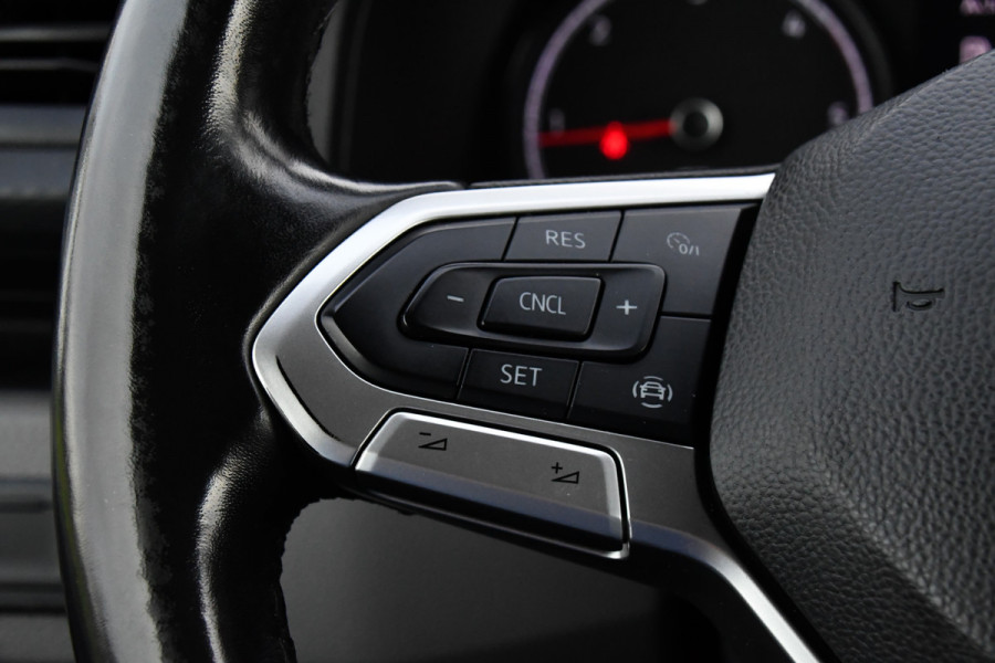 Volkswagen Transporter 2.0 TDI L2H1 30 Bulli Edition Cruise, Carplay, 150PK, Automaat, Sensoren, LED, PDC, 2 x Schuifdeur, Trekhaak, UNIEK!