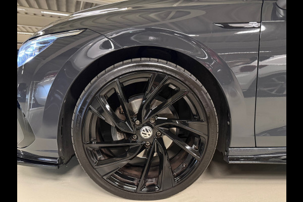 Volkswagen Golf 1.5 eTSI R-Line Business 8R Pack|Keyless|IQ