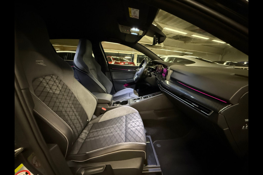 Volkswagen Golf 1.5 eTSI R-Line Business 8R Pack|Keyless|IQ