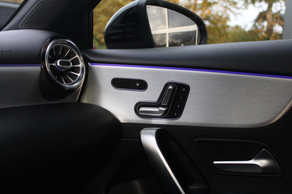 Mercedes-Benz A-Klasse 250 e Limousine AMG Night | Pano | Sfeer | Memory | Camera