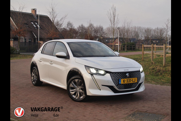 Peugeot e-208 EV Blue Lease Allure 50 kWh | SOH 90% | Camera | Cruise Control | Apple Carplay | NL-Auto |