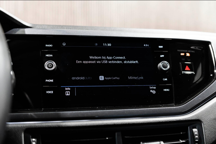 Volkswagen Polo 1.0 TSI R-Line DSG LED CRUISE PDC 2020