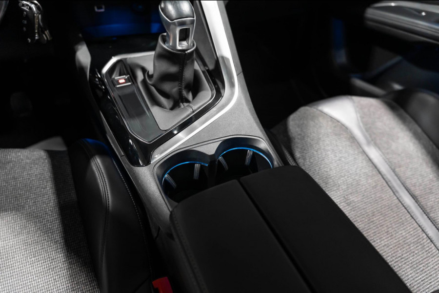 Peugeot 5008 1.2 7P LED PANO PDC