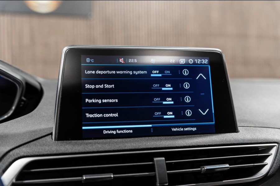 Peugeot 5008 1.2 7P LED PANO PDC