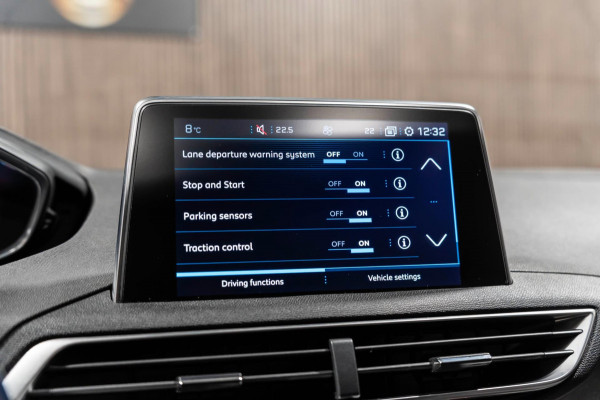 Peugeot 5008 1.2 7P LED PANO PDC
