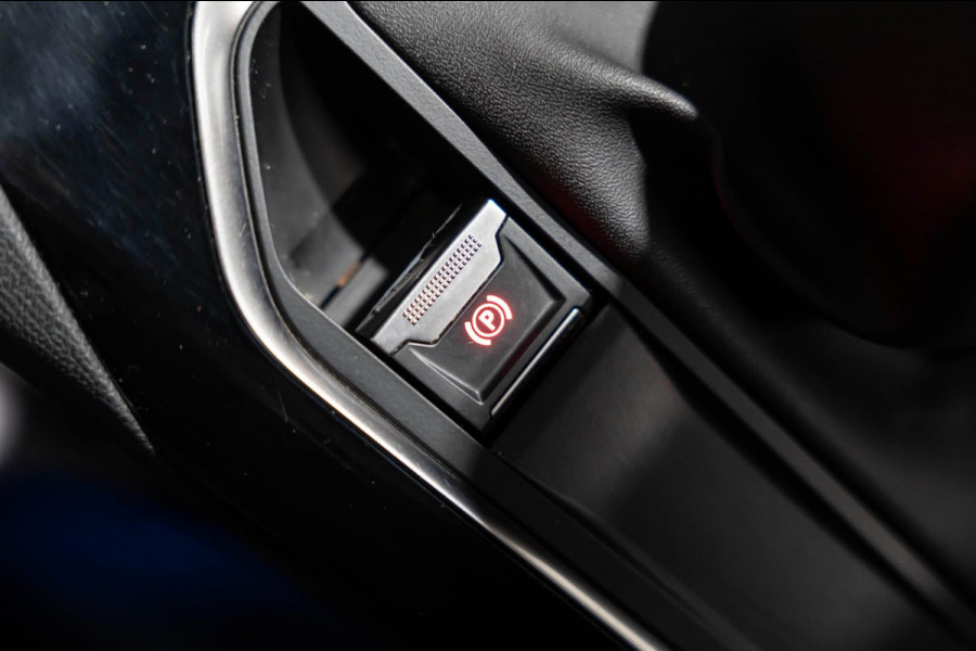 Peugeot 5008 1.2 7P LED PANO PDC
