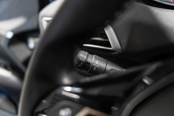 Peugeot 5008 1.2 7P LED PANO PDC