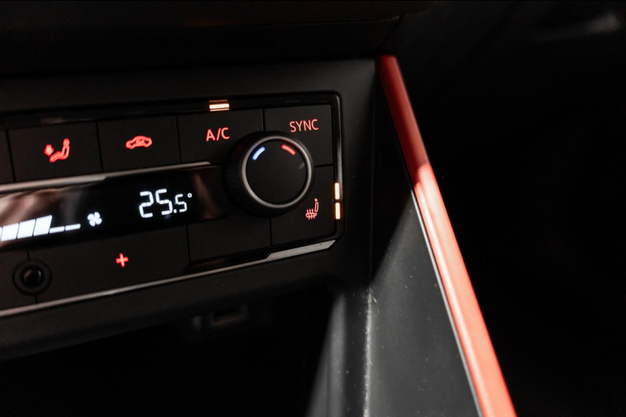 Volkswagen Polo 1.0 TSI Highline 2018 CLIMA PDC