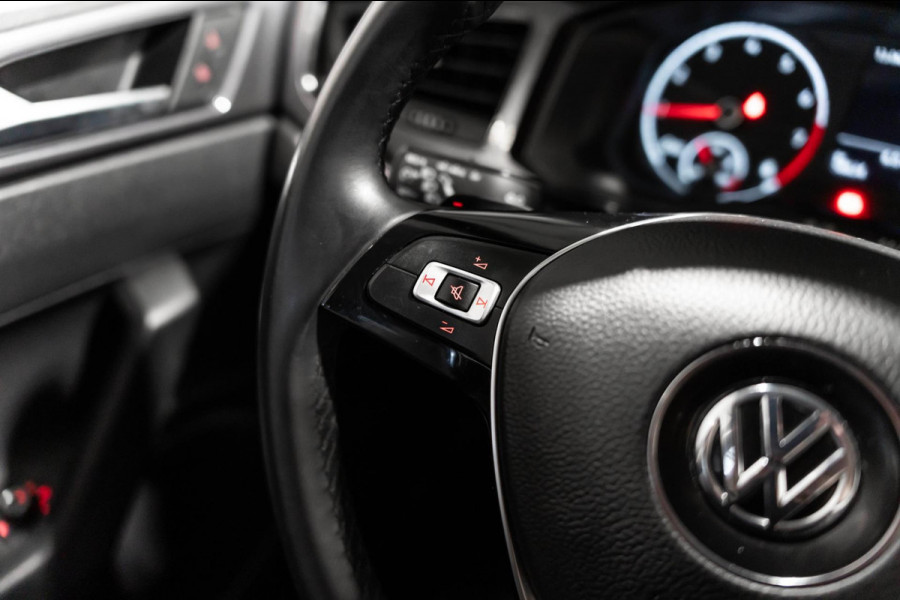 Volkswagen Polo 1.0 TSI Highline 2018 CLIMA PDC