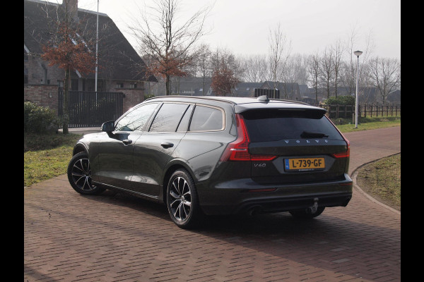 Volvo V60 2.0 B3 Momentum Advantage | Camera | Trekhaak | Apple Carplay | Cruise Control |