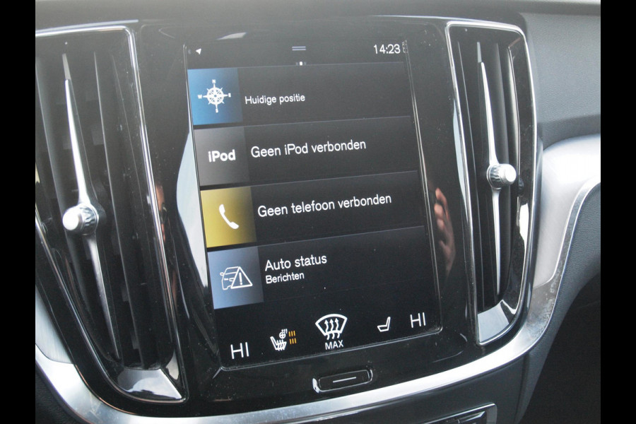 Volvo V60 2.0 B3 Momentum Advantage | Camera | Trekhaak | Apple Carplay | Cruise Control |