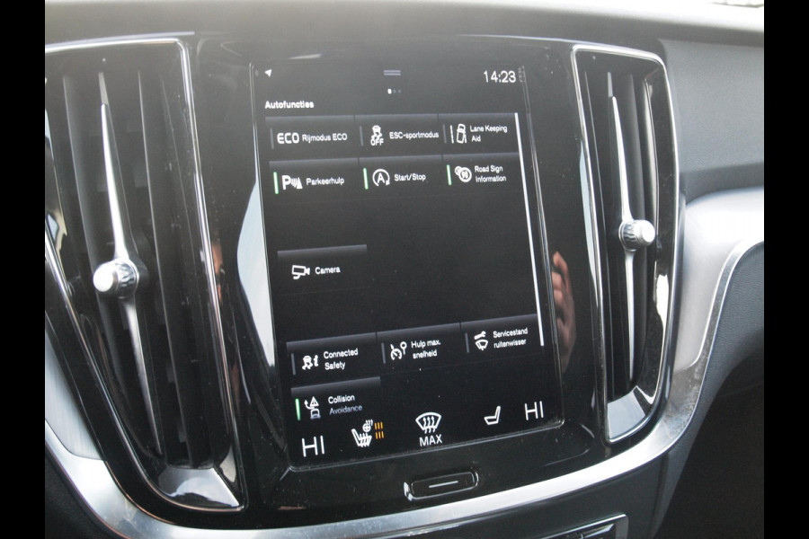 Volvo V60 2.0 B3 Momentum Advantage | Camera | Trekhaak | Apple Carplay | Cruise Control |