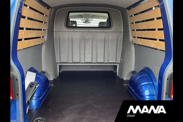 Volkswagen Transporter 2.0TDI 150PK L2H1 DC BULLI Automaat Adaptive cruise LED Alcantara Camera Trekhaak