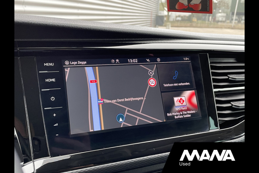 Volkswagen Transporter 2.0TDI 150PK L2H1 DC BULLI Automaat Adaptive cruise LED Alcantara Camera Trekhaak