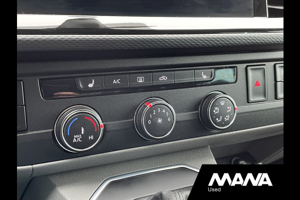 Volkswagen Transporter 2.0TDI 150PK L2H1 DC BULLI Automaat Adaptive cruise LED Alcantara Camera Trekhaak