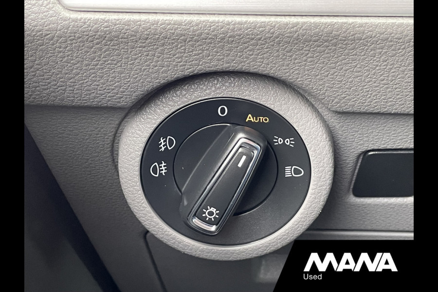 Volkswagen Transporter 2.0TDI 150PK L1H1 BULLI Automaat Leer Trekhaak Camera Adaptive cruise LED