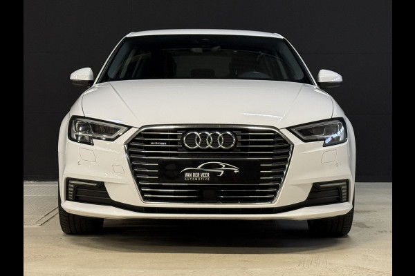 Audi A3 Sportback 1.4 e-tron Sport | Keyless Entry/Start | Stoelverwarming | Navigatie | Trekhaak | BTW