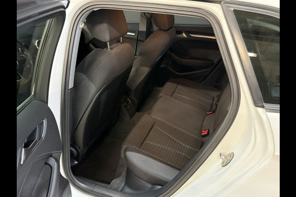 Audi A3 Sportback 1.4 e-tron Sport | Keyless Entry/Start | Stoelverwarming | Navigatie | Trekhaak | BTW