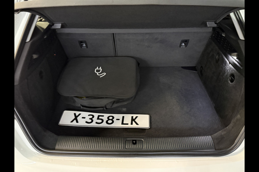 Audi A3 Sportback 1.4 e-tron Sport | Keyless Entry/Start | Stoelverwarming | Navigatie | Trekhaak | BTW