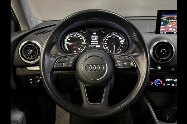 Audi A3 Sportback 1.4 e-tron Sport | Keyless Entry/Start | Stoelverwarming | Navigatie | Trekhaak | BTW