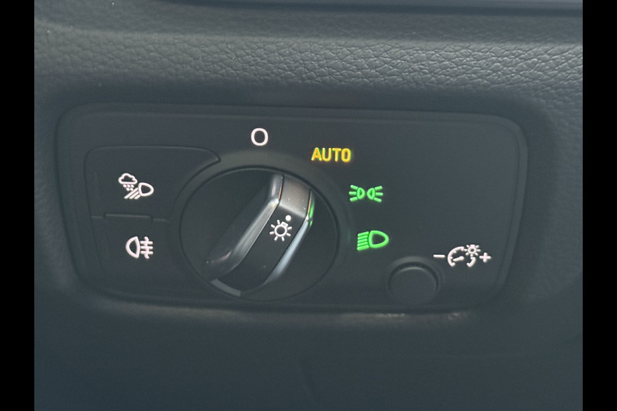 Audi A3 Sportback 1.4 e-tron Sport | Keyless Entry/Start | Stoelverwarming | Navigatie | Trekhaak | BTW