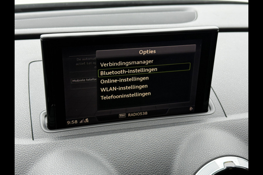 Audi A3 Sportback 1.4 e-tron Sport | Keyless Entry/Start | Stoelverwarming | Navigatie | Trekhaak | BTW