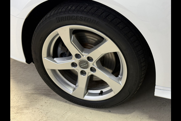 Audi A3 Sportback 1.4 e-tron Sport | Keyless Entry/Start | Stoelverwarming | Navigatie | Trekhaak | BTW