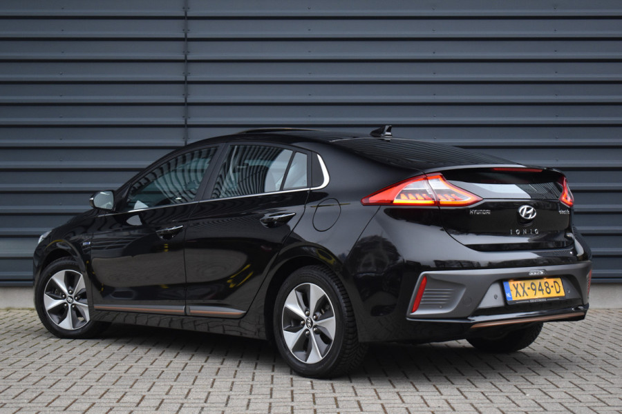 Hyundai IONIQ Premium EV | Schuif/kanteldak | Adaptive cruise control | Lederen Bekleding | Stoelverwarming V+A |  Stoelventilatie |