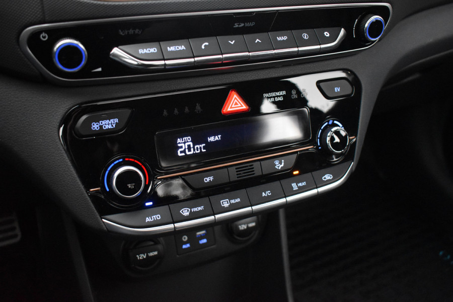 Hyundai IONIQ Premium EV | Schuif/kanteldak | Adaptive cruise control | Lederen Bekleding | Stoelverwarming V+A |  Stoelventilatie |