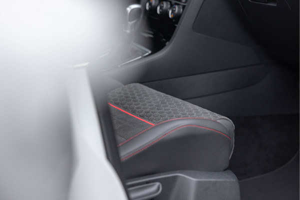 Volkswagen Golf 2.0 TSI GTI 245pk Performance Pano ACC Dynaudio 19''