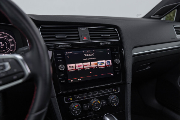 Volkswagen Golf 2.0 TSI GTI 245pk Performance Pano ACC Dynaudio 19''