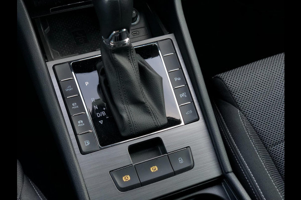 Škoda Superb Combi 1.4 TSI iV Business Edition Plus PHEV | Navi, 360 Camera, Stoel+Achterb.verw., ACC, El. A.klep | Dealeroh. |