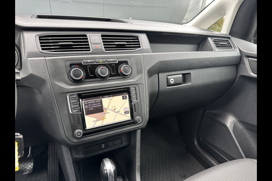 Volkswagen Caddy 1.4 TSI BENZINE AUTOMAAT !! / BPM VRIJ / IMPERIAAL / TREKHAAK / INRICHTING / NAVI / AIRCO / CRUISE