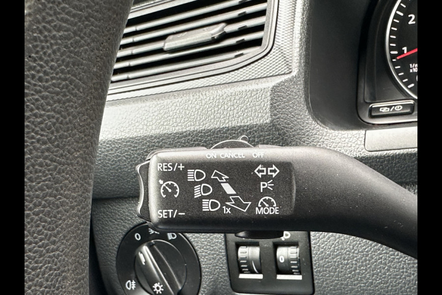 Volkswagen Caddy 1.4 TSI BENZINE AUTOMAAT !! / BPM VRIJ / IMPERIAAL / TREKHAAK / INRICHTING / NAVI / AIRCO / CRUISE