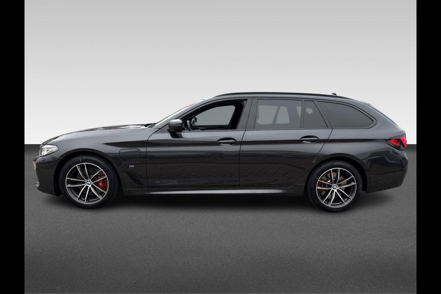 BMW 5 Serie Touring 530e Business Edition Plus Trekhaak | M Pakket | Laser Light |