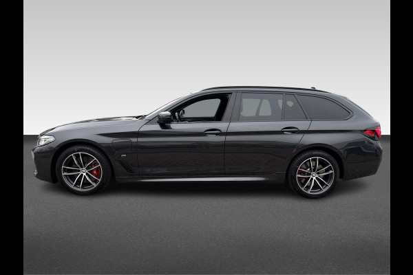 BMW 5 Serie Touring 530e Business Edition Plus Trekhaak | M Pakket | Laser Light |