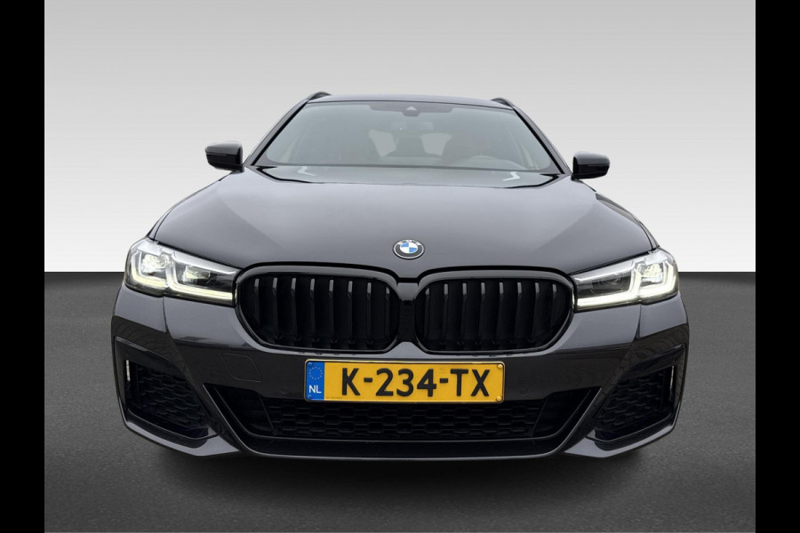 BMW 5 Serie Touring 530e Business Edition Plus Trekhaak | M Pakket | Laser Light |