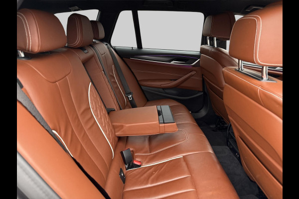 BMW 5 Serie Touring 530e Business Edition Plus Trekhaak | M Pakket | Laser Light |
