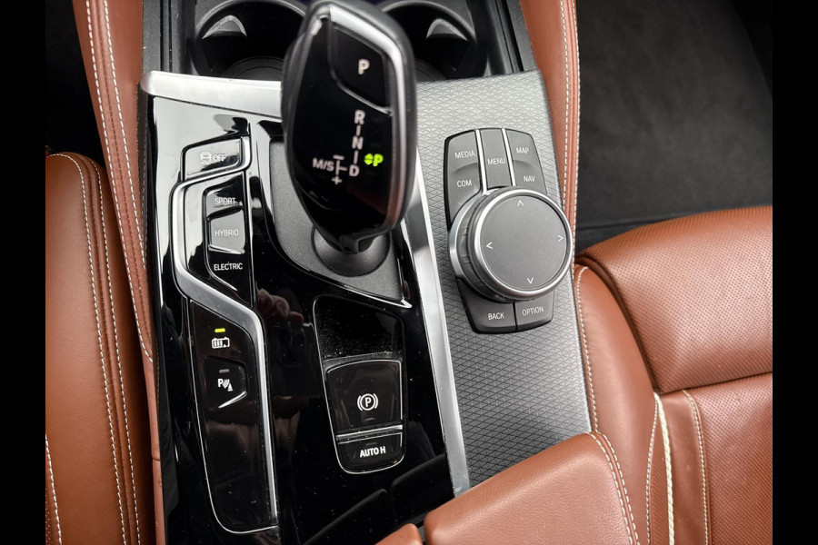 BMW 5 Serie Touring 530e Business Edition Plus Trekhaak | M Pakket | Laser Light |