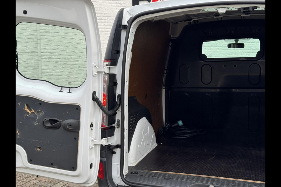 Renault Kangoo Z.E. Airco Dealeronderhouden SOH 89% Cruise control Navigatie Radio/CD Schuifdeur Parkeersensoren achter